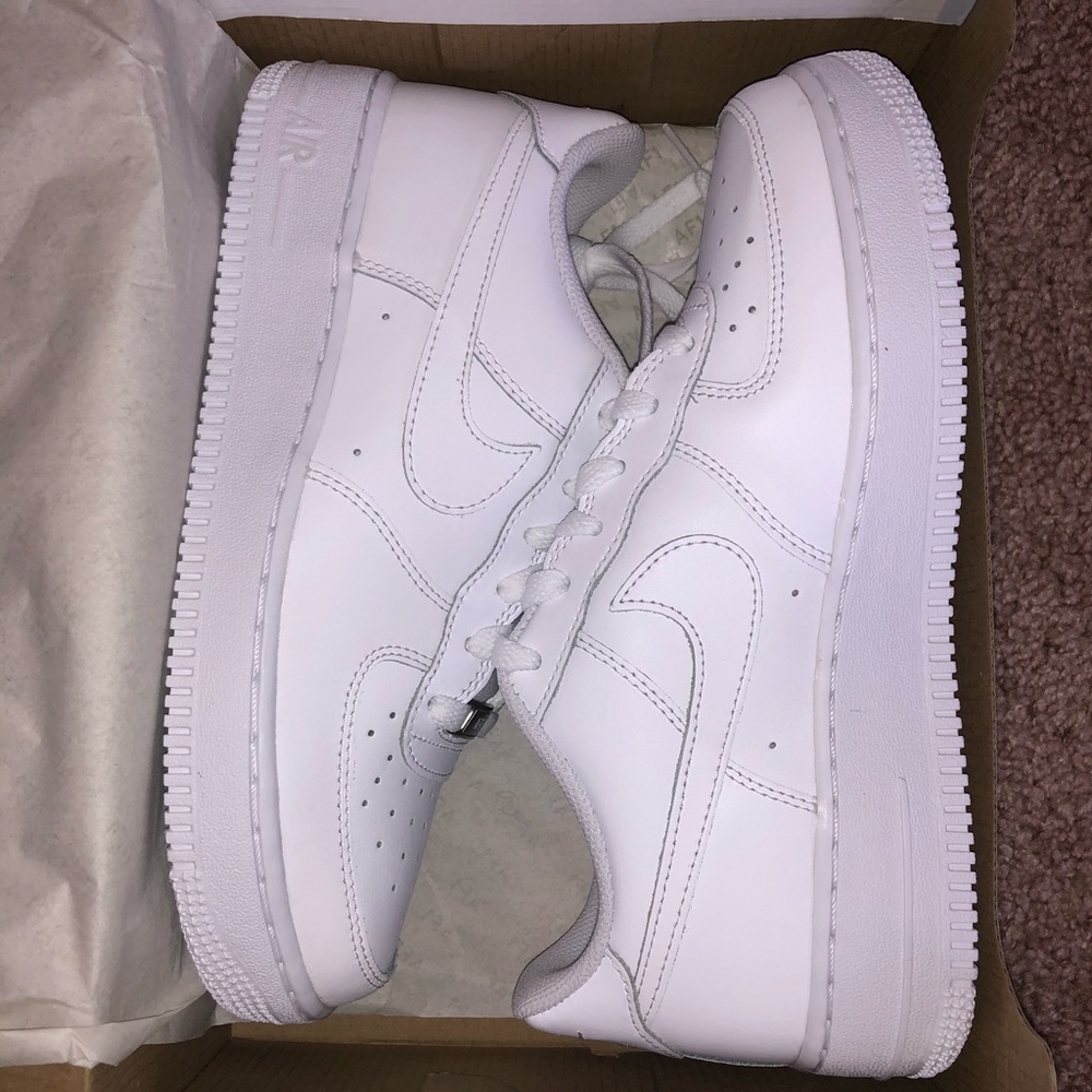 BRAND NEW NEVER WORN AIR FORCE 1S